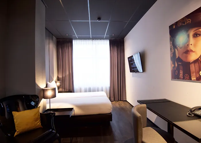 فندق Design Glow آيندهوفن