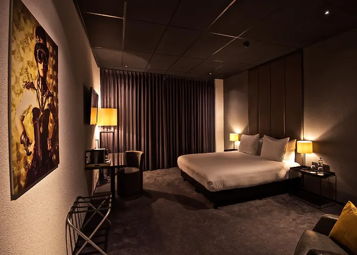 Design Glow آيندهوفن