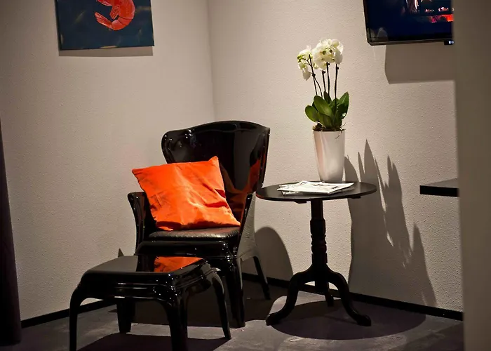 Design Glow فندق 3*