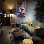 Design Glow 3*