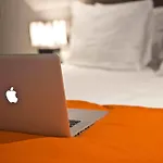Hotel Design Glow 3*