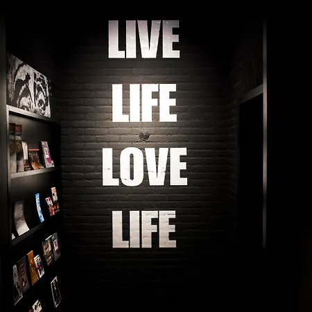 Design Glow Hotel Eindhoven