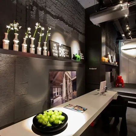 Design Glow Hotel Eindhoven
