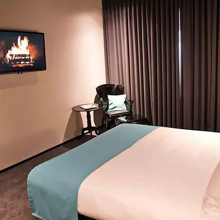 Design Glow Hotel 3*