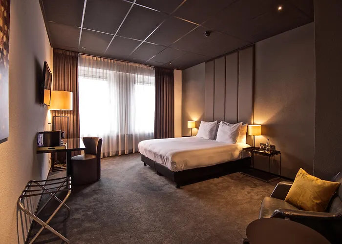 Hotel Design Glow 3*