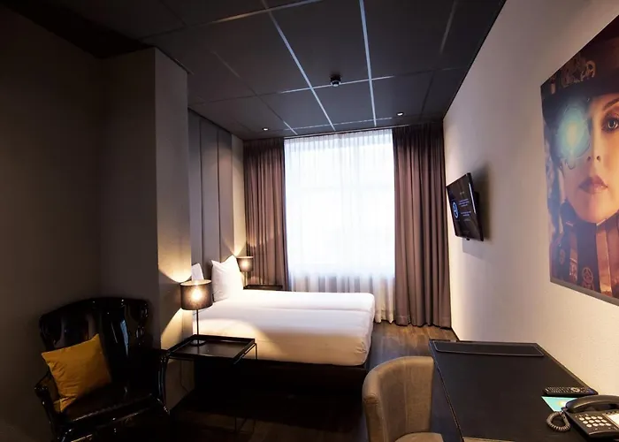 Отель Design Glow 3*