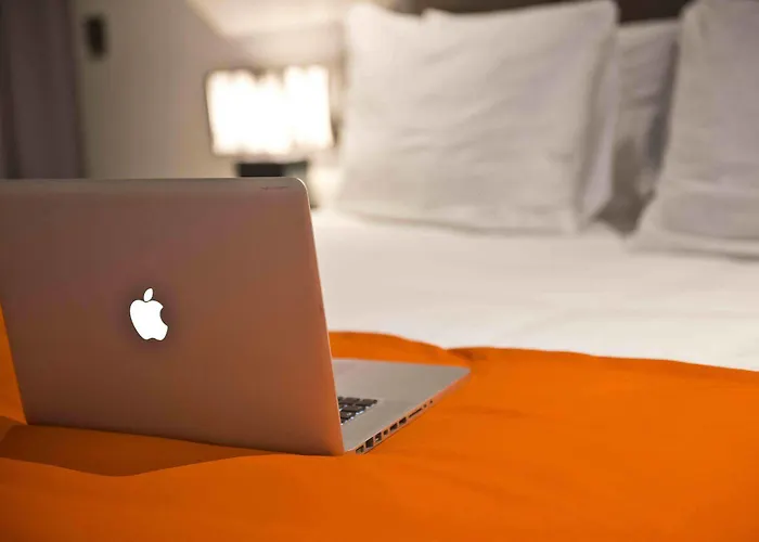 Hotel Design Glow 3*